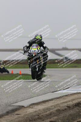 media/Nov-29-2025-TrackDaz (Sat) [[10ae2d9bce]]/A Group/Session 4 (Wheelie Bump)/